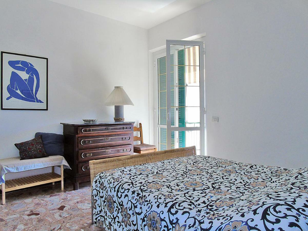 Il Mare A Due Passi Apartment Леричи Екстериор снимка