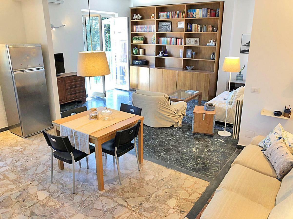Il Mare A Due Passi Apartment Леричи Екстериор снимка